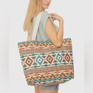 BRAND NEW*Leopard tribal pattern beach bag